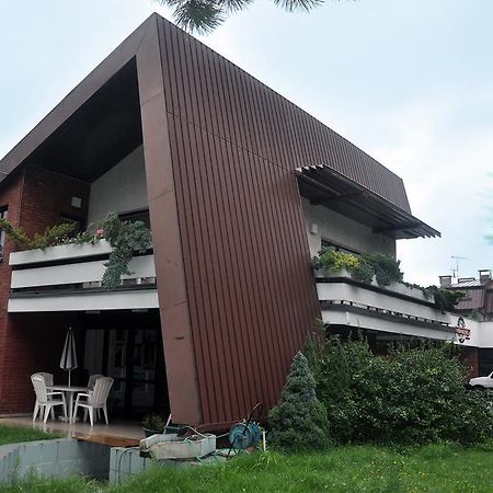Pokoje Goscinne Pod Sikornikiem Cracóvia Exterior foto